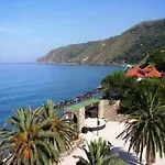 Le Maree 3*