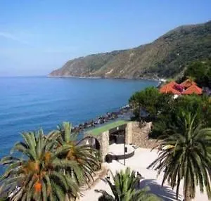 Le Maree 3*