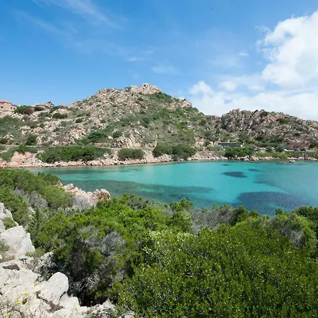 Ξενοδοχείο με διαμερίσματα Le Maree Λα Μανταλένα